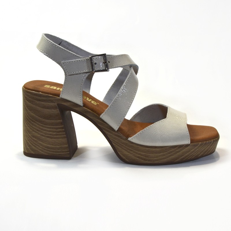 Sandalia para mujer con...