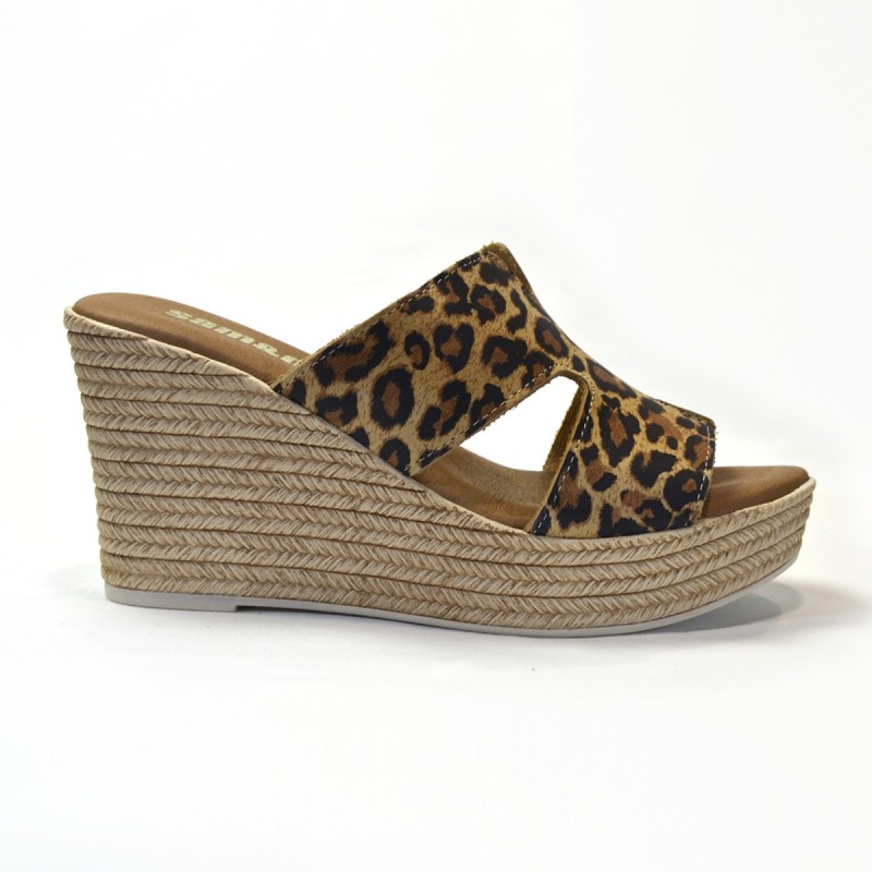 Sandalia para mujer cuña camel 